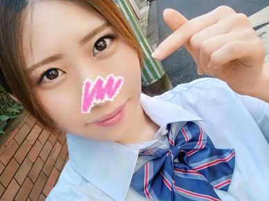 【19歳のFカップ美少女】 制服美少女の初々しいパイズリ体験！ 男性経験の浅さが逆にエロかわいい♡