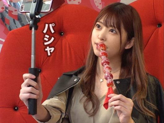 【SNSで話題のビッチ娘】20歳のエロインスタグラマーが神ボディ披露！神乳＆神尻でフォロワーを魅了♥ 性欲旺盛なビッチがカメラの前で本気セックス！映え狙いのエッチで鬼イキ連発、エロすぎる！