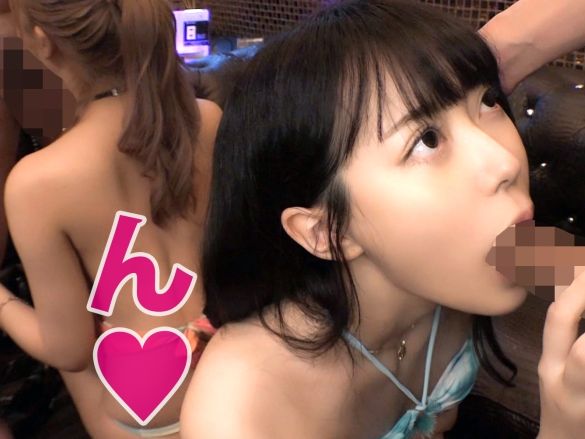 【JD二人組とラブホ大乱交】金髪ギャルと黒髪美少女がW生ハメで大絶頂!4Pで同時にヤリまくる水着美女たちの淫乱パーティー♥