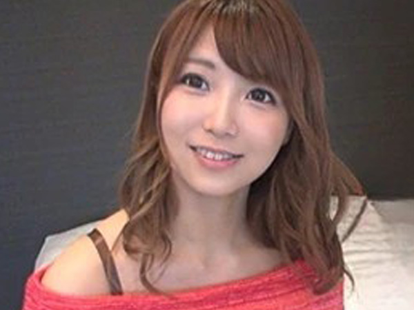 【ヤリマンJDナンパ】『もっとちょうだい♡』素人女子大生がナンパで発情！Wフェラで口内射精、本番では2本のチンコを交互にハメられ乱れまくる！エロすぎる3Pセックス！