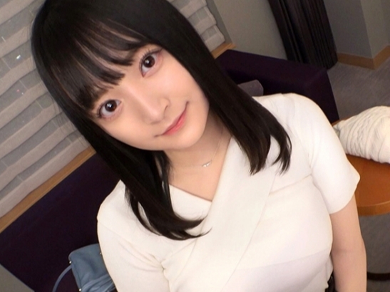 【色白巨乳ちゃんの感度良好】ぷるぷるおっぱいを揺らして感じまくり！肉棒で奥まで刺激され、乱れまくる巨乳女子の悶絶セックスに釘付け♡